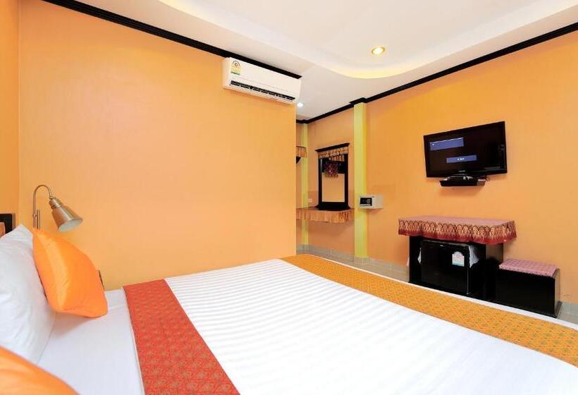 Phi Phi Chang Grand Resort