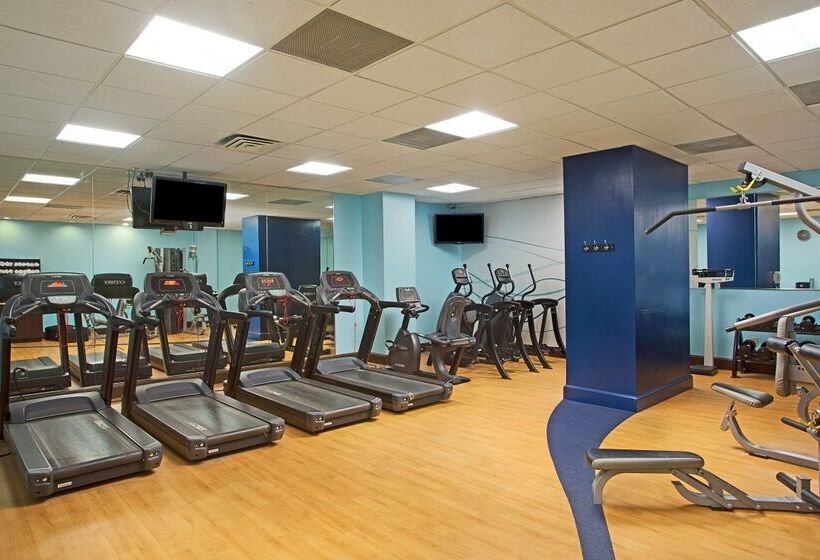 Wyndham Garden Lake Buena Vista Disney Springs® Resort Area