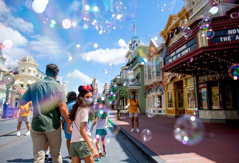 Wyndham Garden Lake Buena Vista Disney Springs® Resort Area