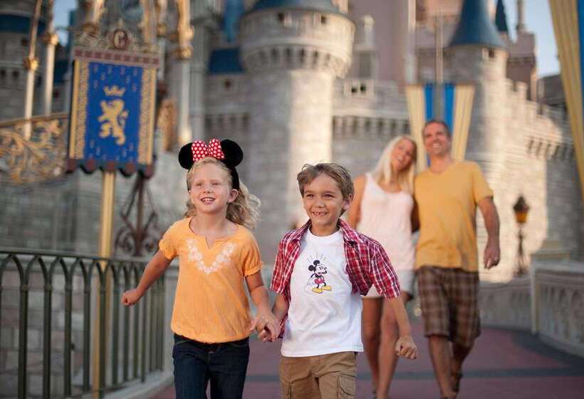 Wyndham Garden Lake Buena Vista Disney Springs® Resort Area