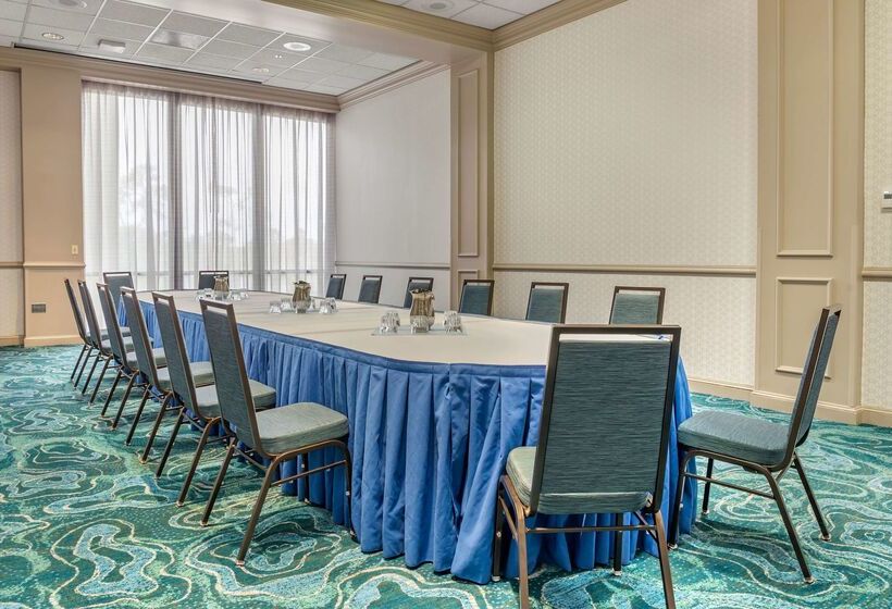 Wyndham Garden Lake Buena Vista Disney Springs® Resort Area