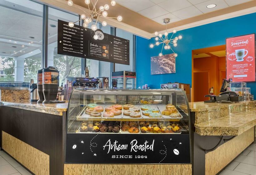 Wyndham Garden Lake Buena Vista Disney Springs® Resort Area