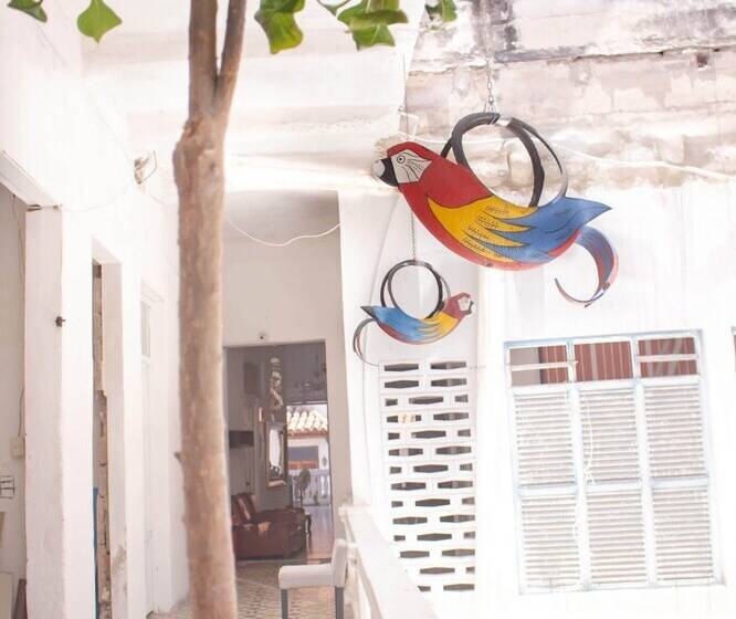 호스텔 Hostal Badillo Sv