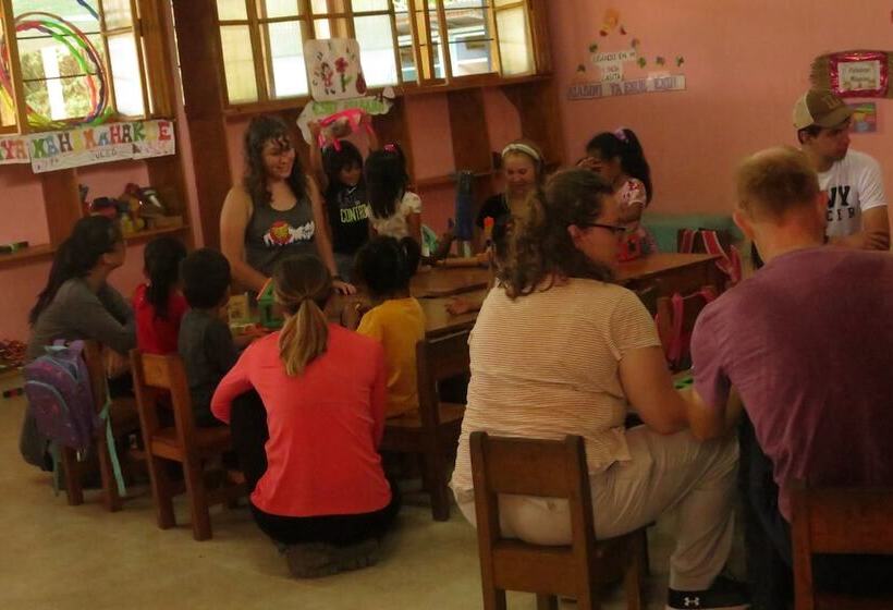 هاستل Tambopata Guest House