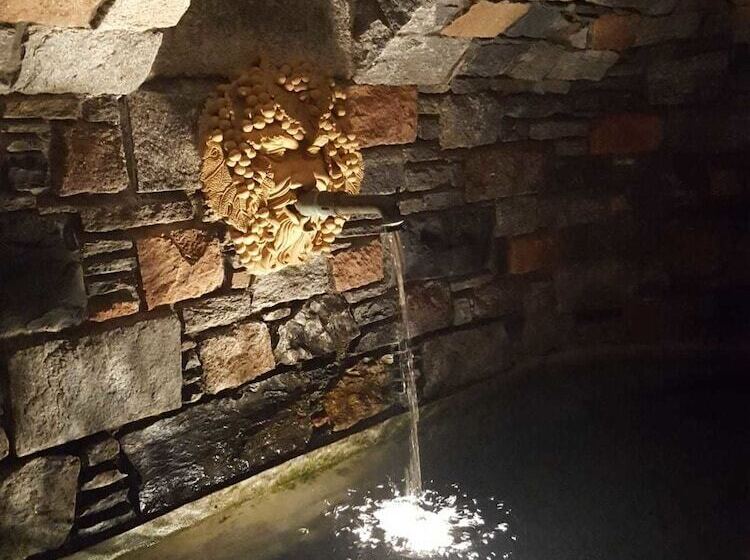 צימר Wine & Art Relais Vallombrosa