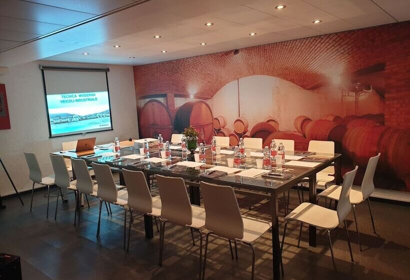 צימר Wine & Art Relais Vallombrosa