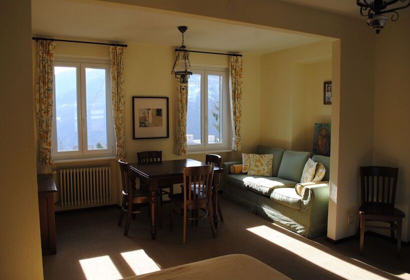 צימר Wine & Art Relais Vallombrosa