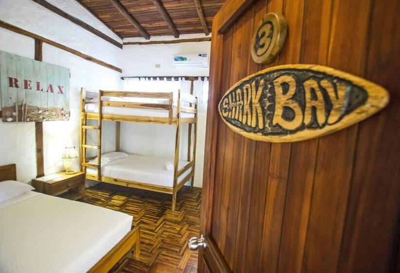 تختخواب و صبحانه Ayampe Guest House