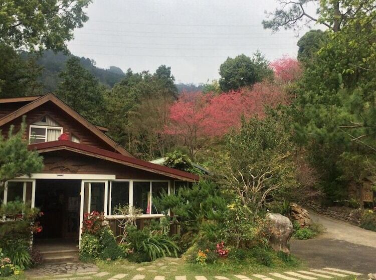 تختخواب و صبحانه Shanlin Songjing Leisure Farm