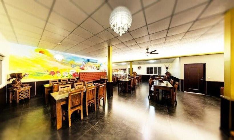 تختخواب و صبحانه Sun Lu Holiday Homestay