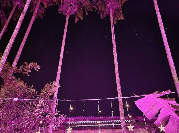 تختخواب و صبحانه Homestay By The Tea Garden Dibrugarh