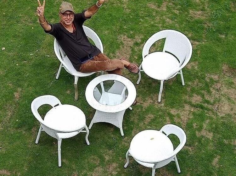 تختخواب و صبحانه Homestay By The Tea Garden Dibrugarh