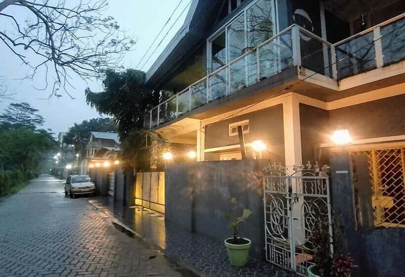 تختخواب و صبحانه Homestay By The Tea Garden Dibrugarh