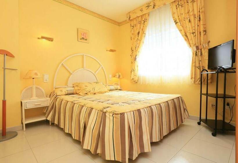 Casa Adosada Para 6 Personas En Cambrils