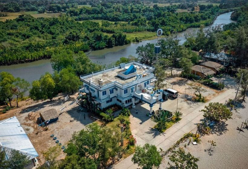 Club Monet Beach Resort By Cocotel