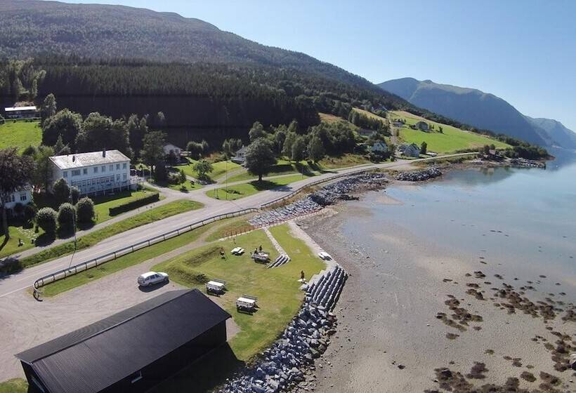 Eidsvåg Fjordhotell