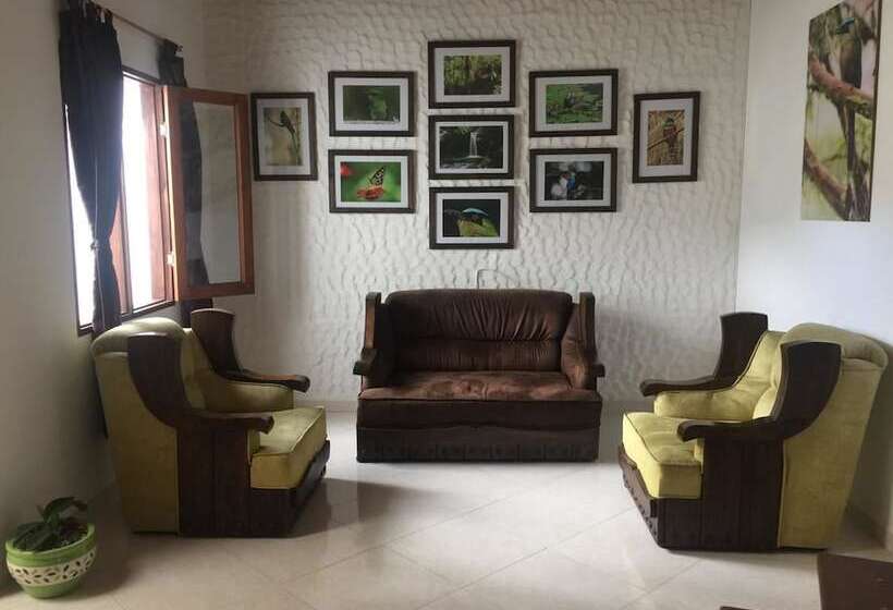 Fami Hotel Vive Jardin Hostel