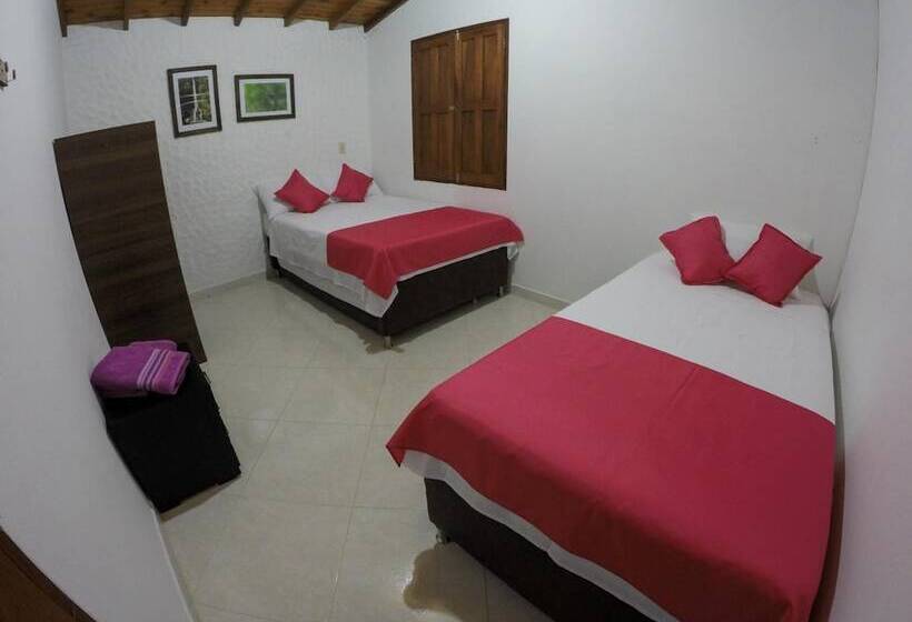 Fami Hotel Vive Jardin Hostel