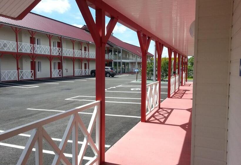 Fasthotel Montmarault   Auberge Du Grand Champ