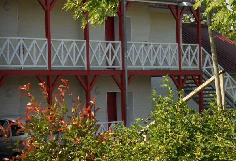 Fasthotel Montmarault   Auberge Du Grand Champ