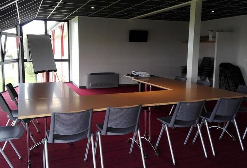 Fasthotel Montmarault   Auberge Du Grand Champ