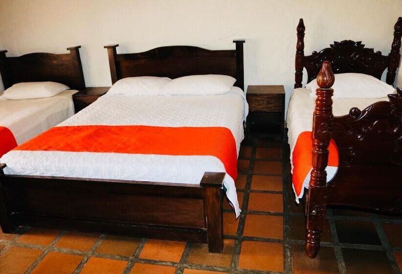 Finca Hotel El Meson