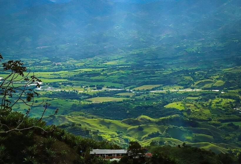 Finca Hotel Los Guayacanes