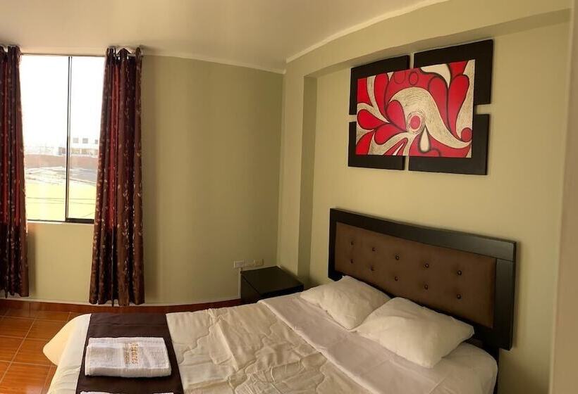 簡易ホテル Antares Pisco