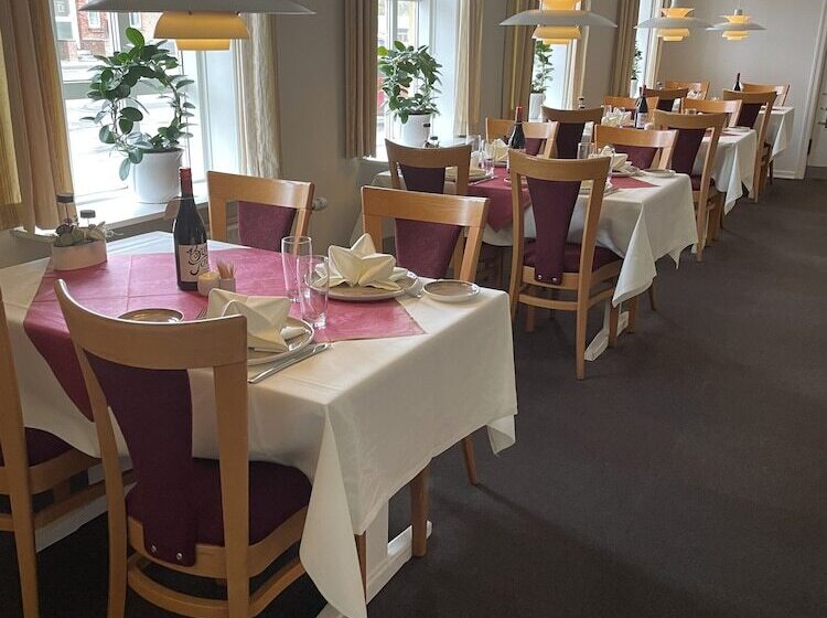 פונדק Auning Kro