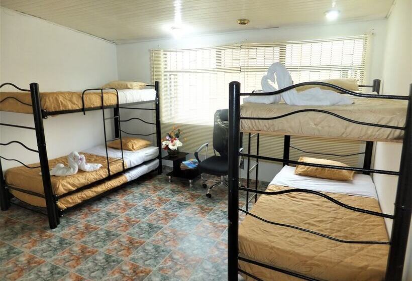 فندق فئة نجمة واحدة Casa Hotel Emanuel