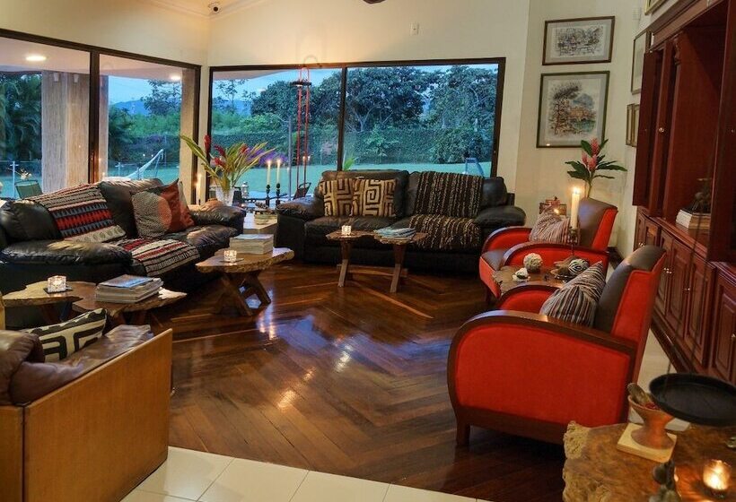 Hostal Estancia El Caney