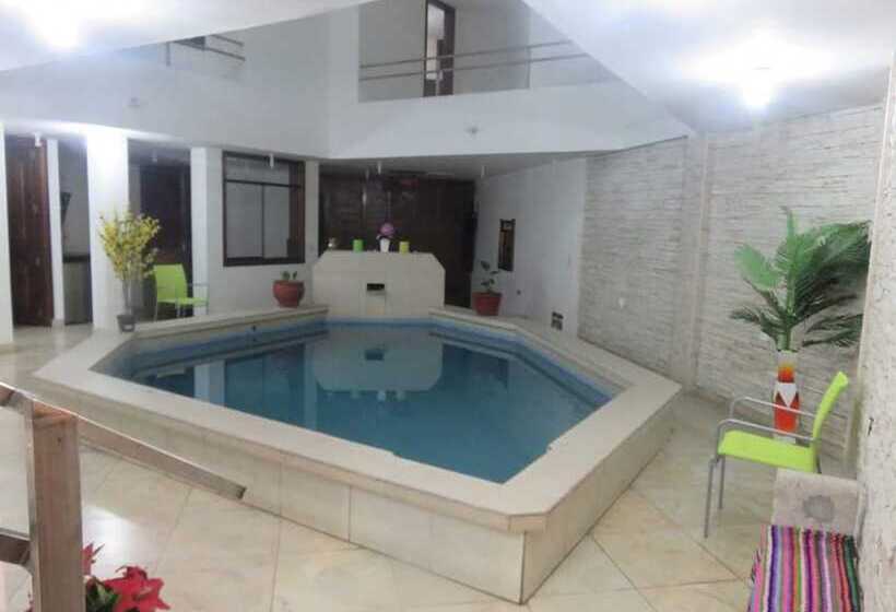 مسافرخانه Hospedaje Casa Blanca Beach