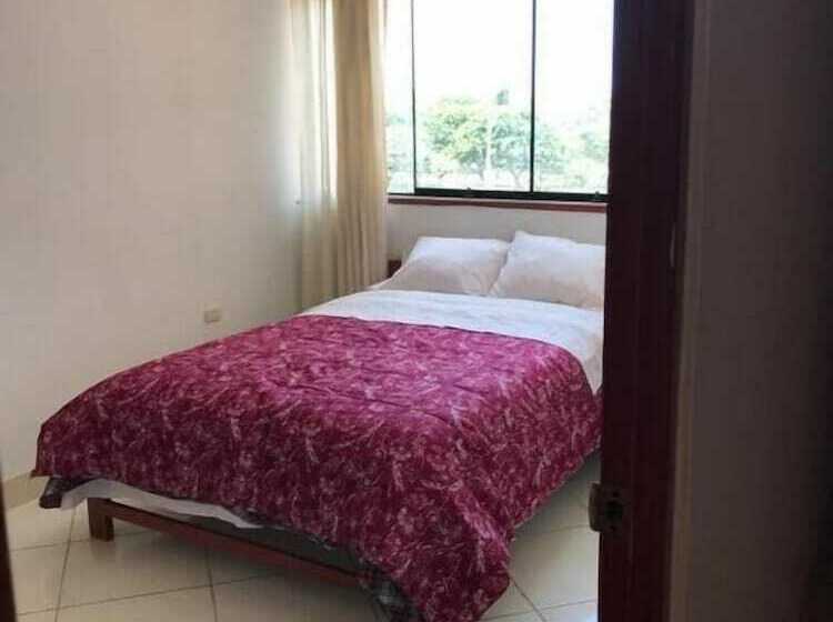 فندق فئة نجمة واحدة Hospedaje Las Flores