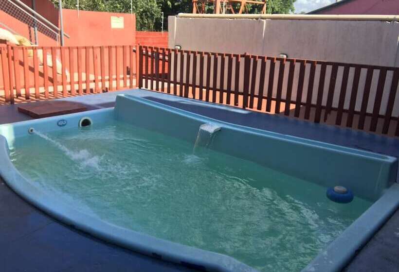 簡易ホテル Residencial Amaru