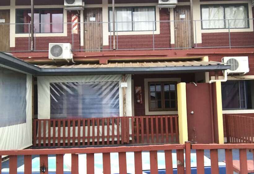 مسافرخانه Residencial Amaru