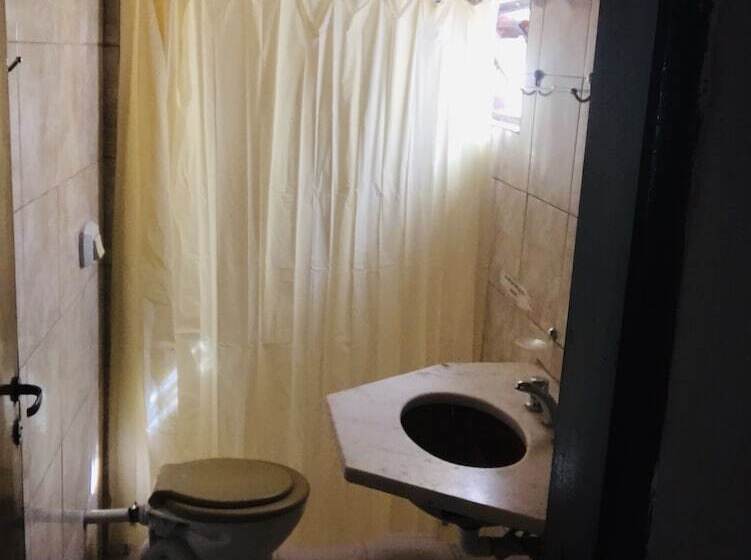 Хостел Residencial Amaru