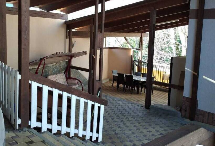 Hostel Villa Macesta