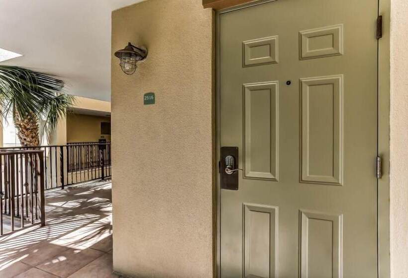 فندق 2515/16 Tennis Villas