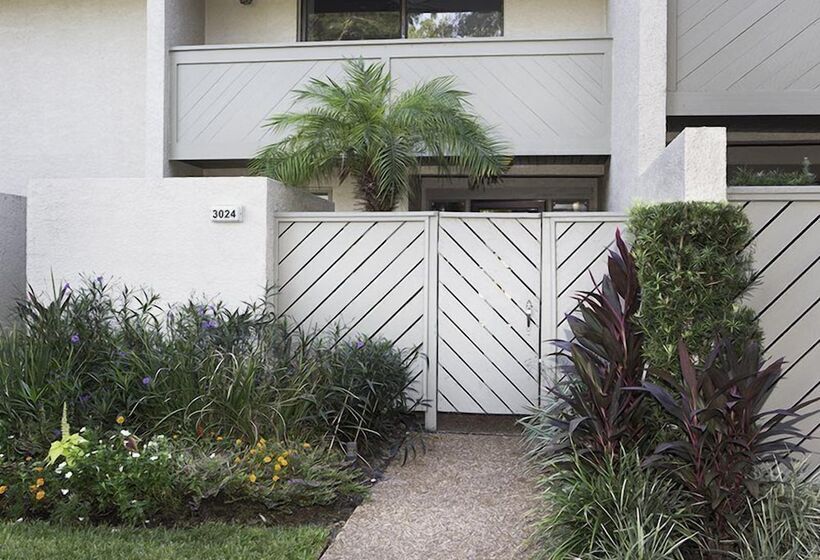 فندق 3024 Club Villas