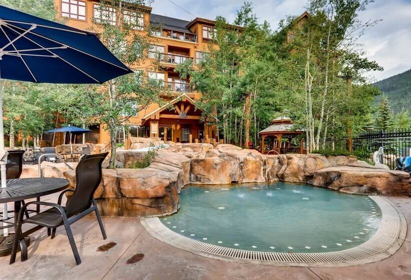 ホテル 2 Bedroom Colorado Vacation Rental Situated In River Run Village Steps From The Summit Express Gondo