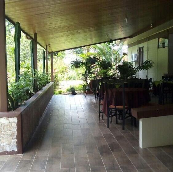 فندق Arbol Dorado