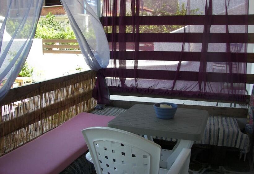 בית מלון כפרי Blue Dreams