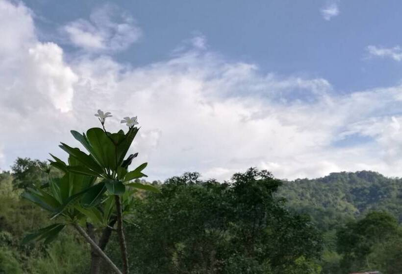 هتل Bondoi Lampang