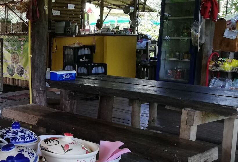 Отель Bondoi Lampang