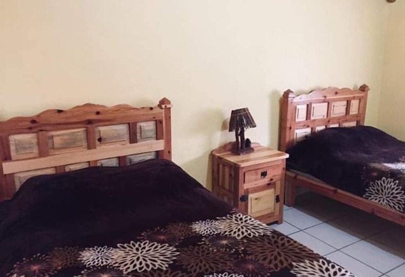 ホテル Cabañas Las 3 Barrancas