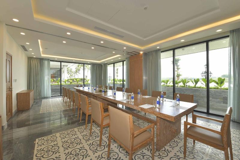 هتل Cocoland River Beach Resort & Spa