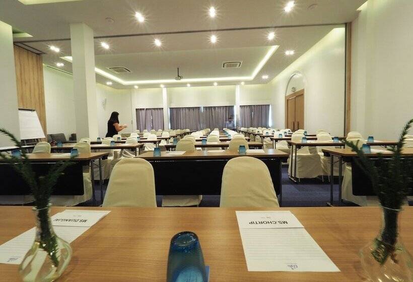 בית מלון כפרי Costa Village Jacuzzi Bangsaray