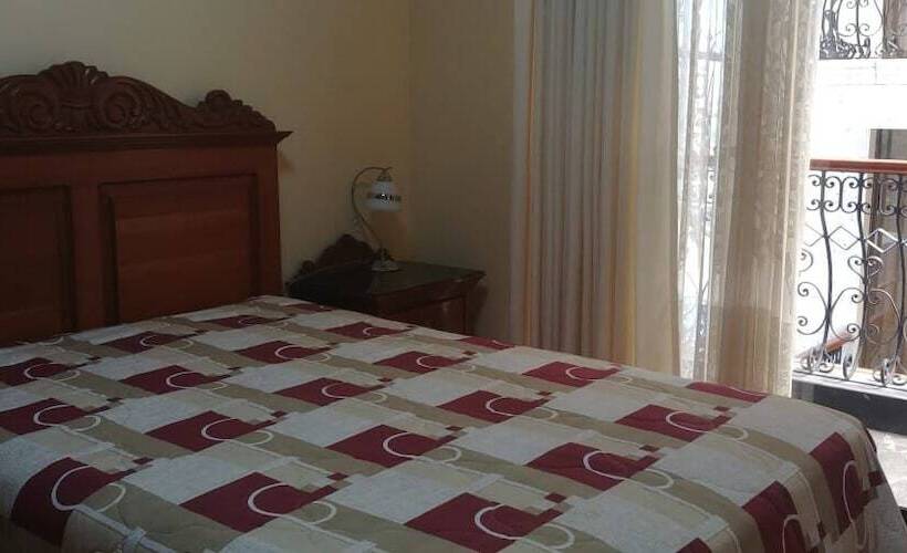 ホテル Dos Reynas