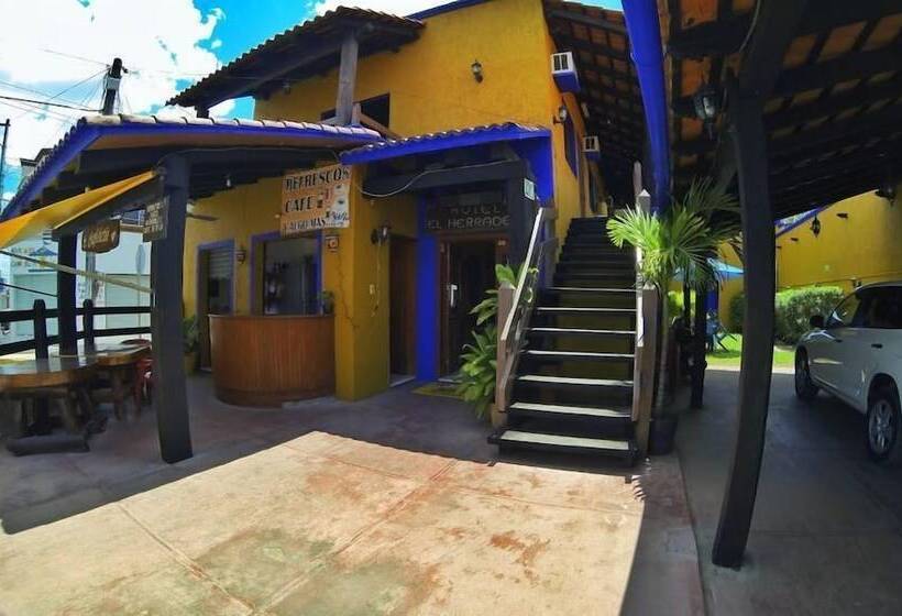 فندق El Herradero