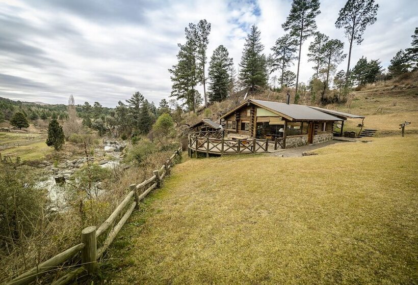 ホテル Estancia La Ernestina